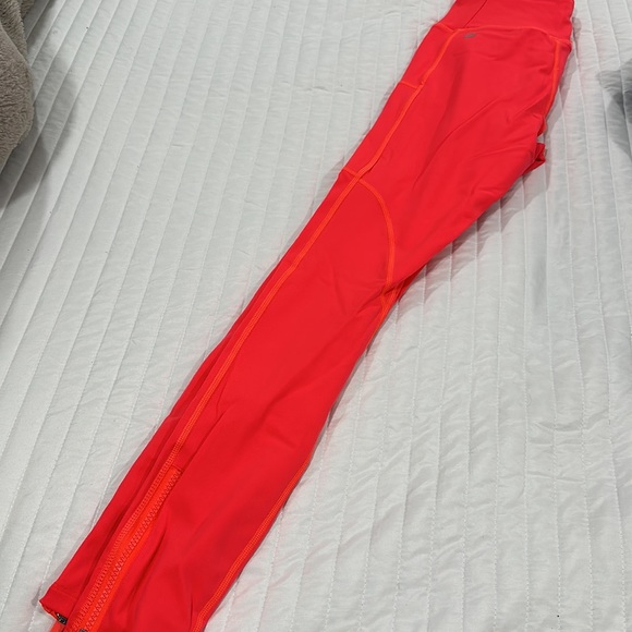 Fabletics Motion 365+ High-Waisted Legging - Picture 2 of 3